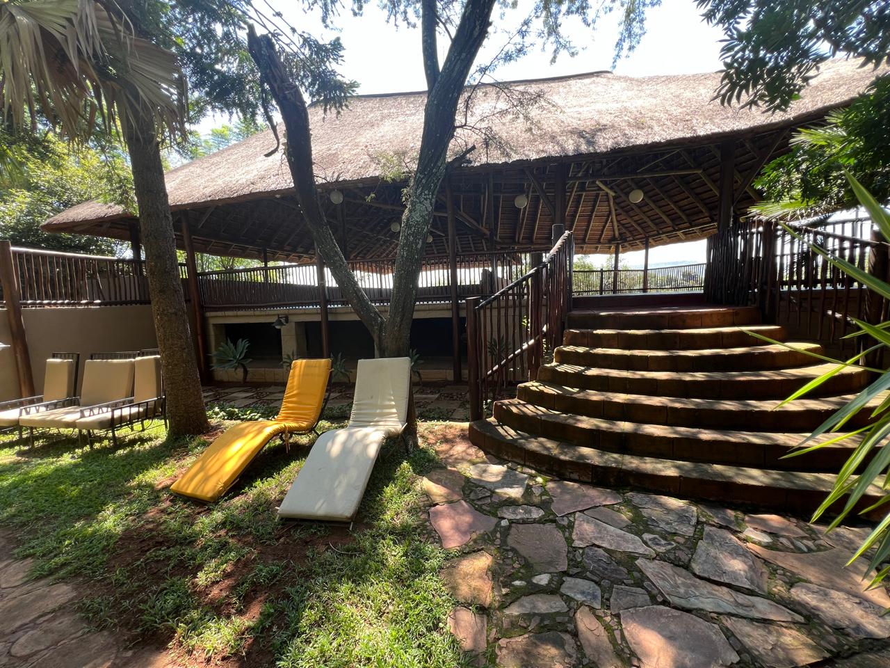 Motozi Lodge