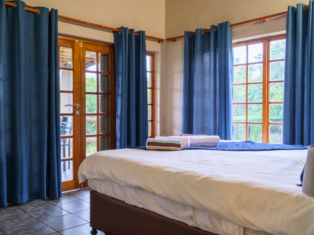 Sundowner Bedroom